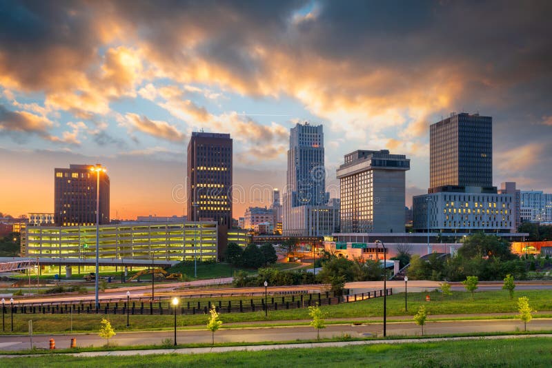 Akron, OH